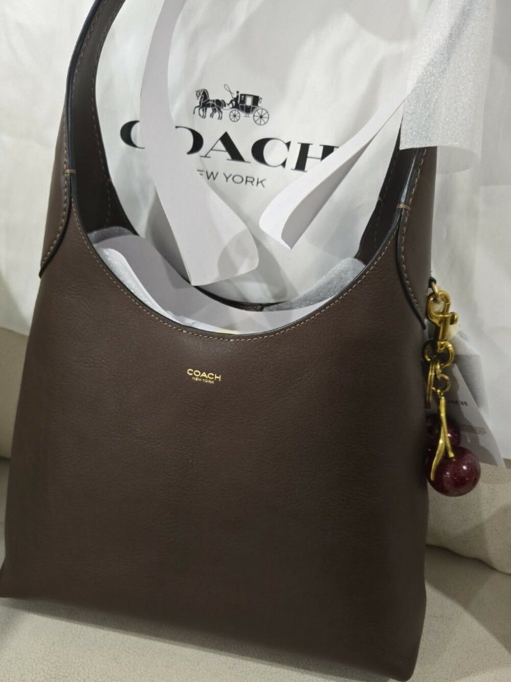 New Coach Brooklyn 28 shoulder bag maple and brass  authentic